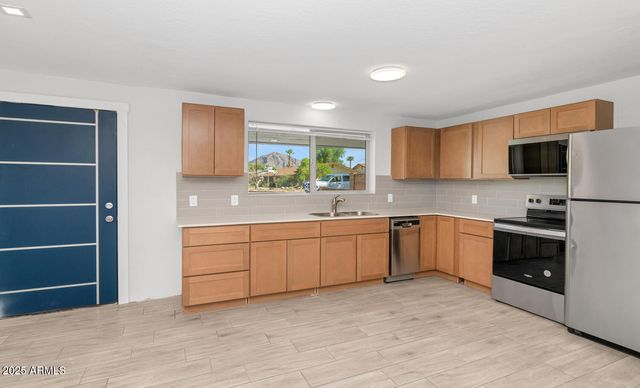 4821 E SHERIDAN Street, Phoenix, AZ 85008