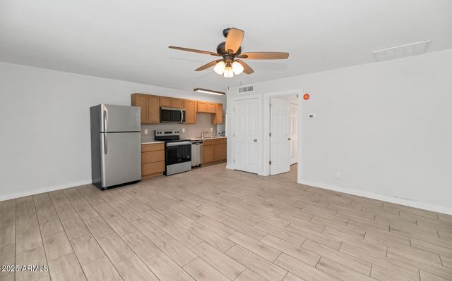 4821 E SHERIDAN Street, Phoenix, AZ 85008