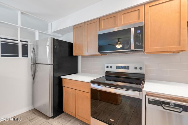 4821 E SHERIDAN Street, Phoenix, AZ 85008