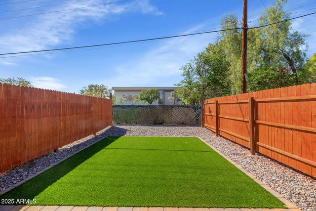 4821 E SHERIDAN Street, Phoenix, AZ 85008