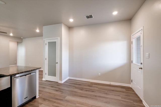 13015 Kathleen St, St Hedwig, TX 78152