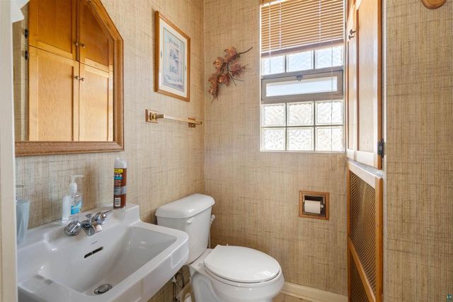 1209 5th St, Superior, WI 54880