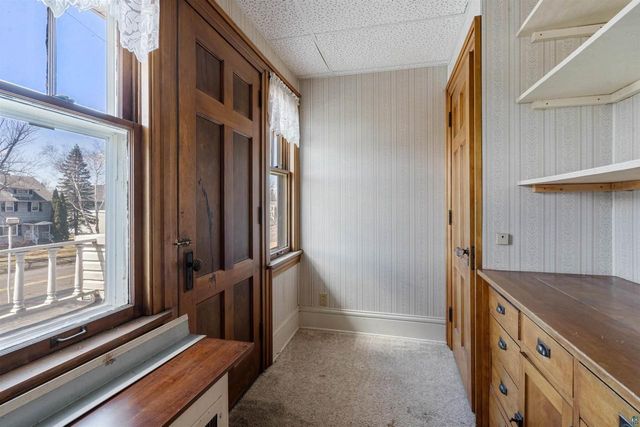 1209 5th St, Superior, WI 54880