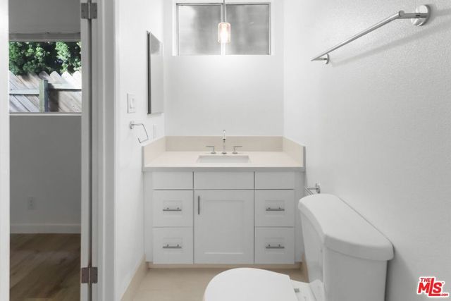1114 12th Street 103, Santa Monica, CA 90403