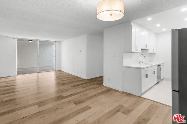 1114 12th Street 103, Santa Monica, CA 90403