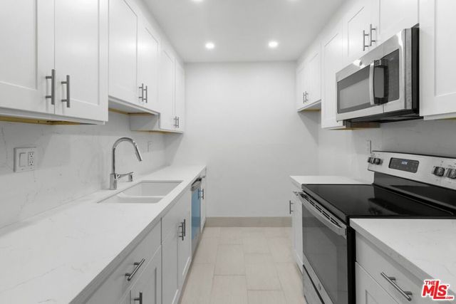 1114 12th Street 103, Santa Monica, CA 90403