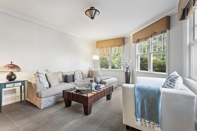 6 Winthrop Hills, Weston, CT 06883