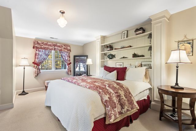 6 Winthrop Hills, Weston, CT 06883