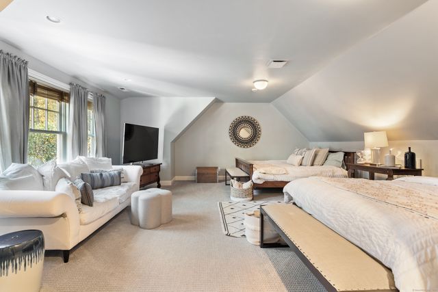 6 Winthrop Hills, Weston, CT 06883