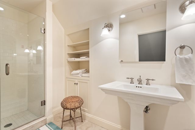 6 Winthrop Hills, Weston, CT 06883