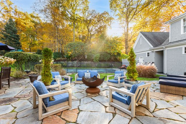 6 Winthrop Hills, Weston, CT 06883