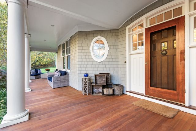 6 Winthrop Hills, Weston, CT 06883