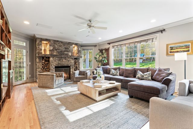 6 Winthrop Hills, Weston, CT 06883