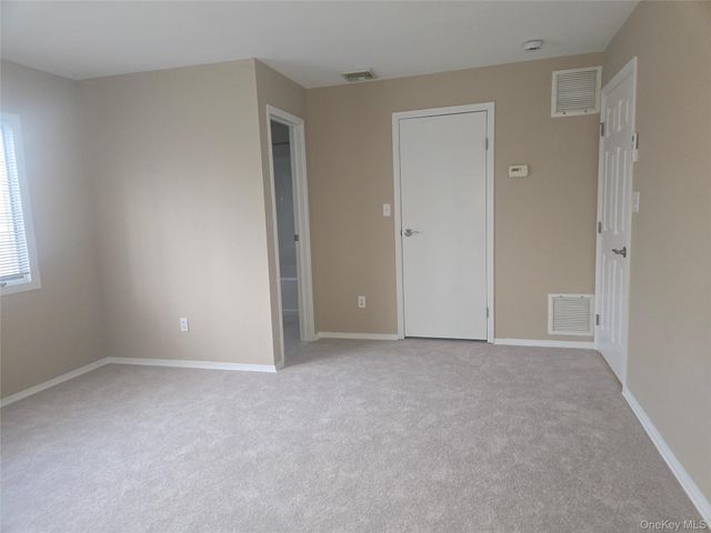 19 Cardinal Lane, East Islip, NY 11730