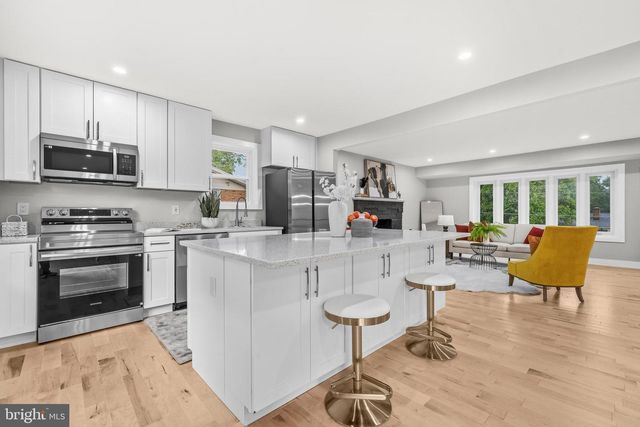 4612 WESTRIDGE PL, Temple Hills, MD 20748