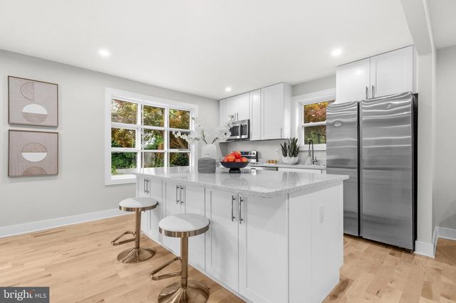 4612 WESTRIDGE PL, Temple Hills, MD 20748