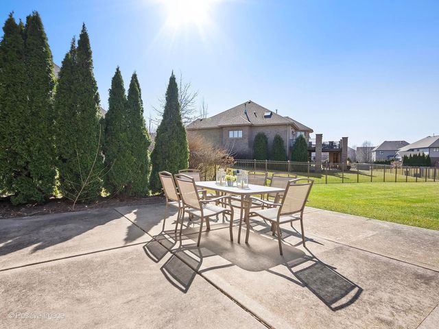 21580 Skyway Drive, Mokena, IL 60448