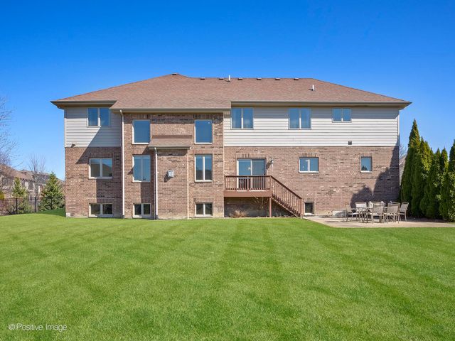 21580 Skyway Drive, Mokena, IL 60448