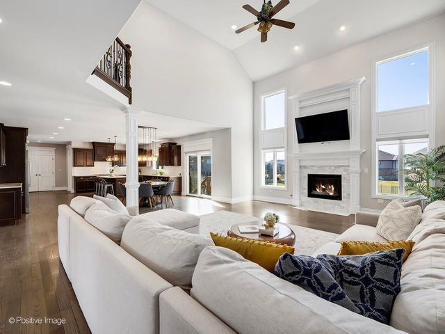 21580 Skyway Drive, Mokena, IL 60448