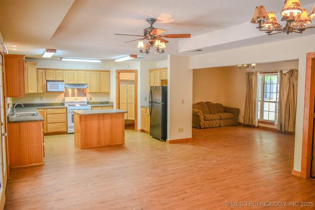 414041 E 1878 Road, Antlers, OK 74523