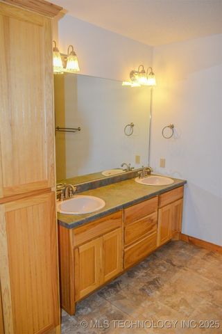 414041 E 1878 Road, Antlers, OK 74523