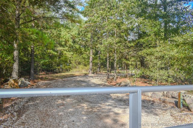 414041 E 1878 Road, Antlers, OK 74523
