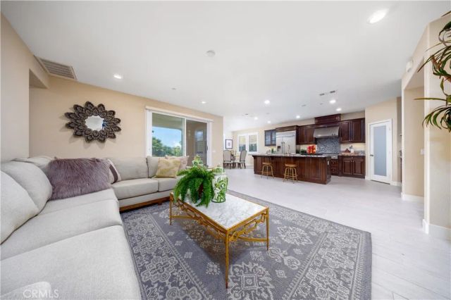 21086 Willow Heights, Diamond Bar, CA 91765