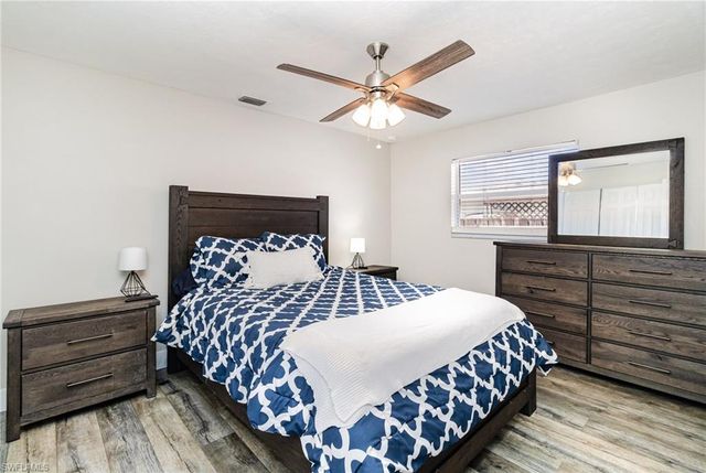 517 98th AVE N, Naples, FL 34108