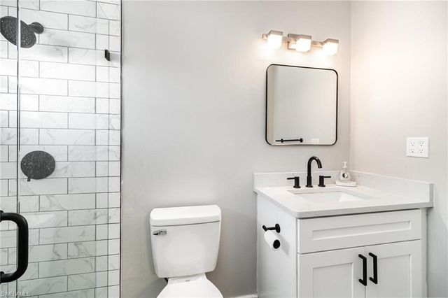 517 98th AVE N, Naples, FL 34108