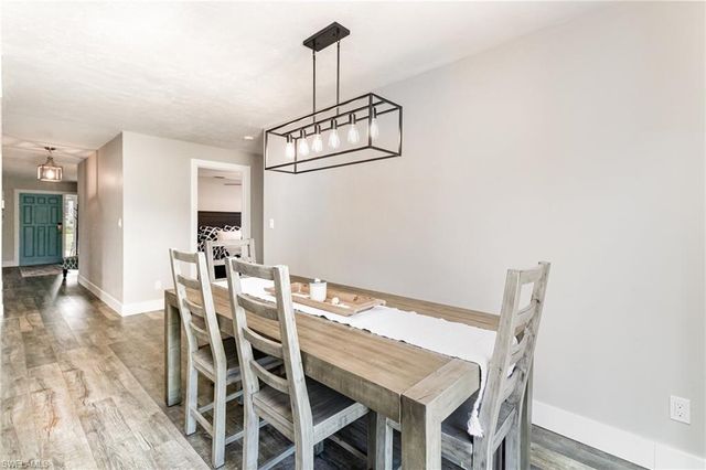 517 98th AVE N, Naples, FL 34108