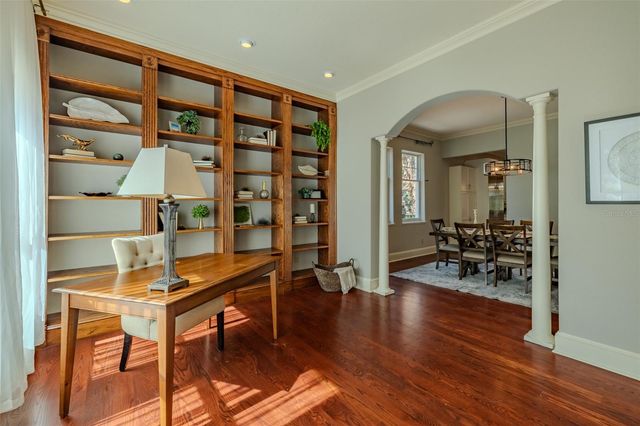 4605 W VASCONIA STREET, Tampa, FL 33629