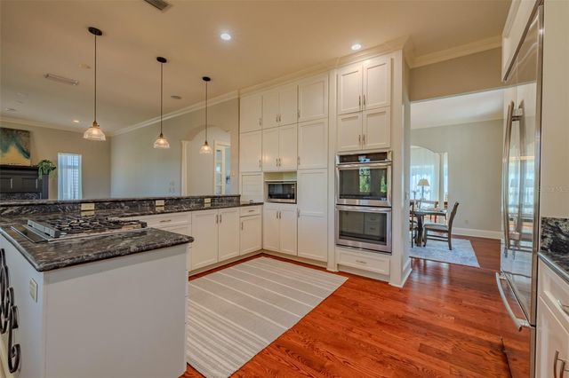 4605 W VASCONIA STREET, Tampa, FL 33629