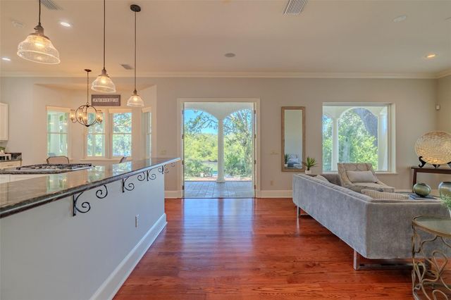 4605 W VASCONIA STREET, Tampa, FL 33629