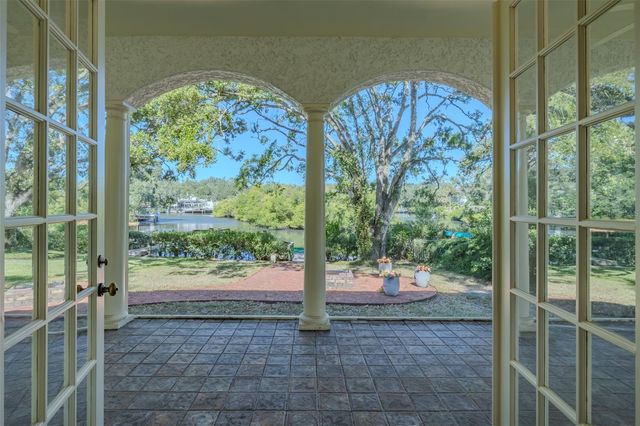 4605 W VASCONIA STREET, Tampa, FL 33629