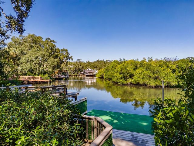 4605 W VASCONIA STREET, Tampa, FL 33629