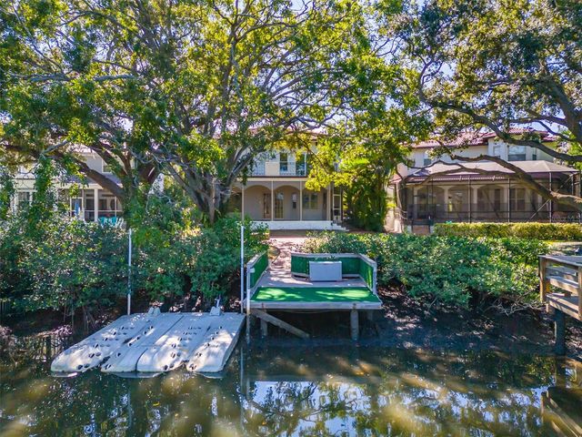 4605 W VASCONIA STREET, Tampa, FL 33629