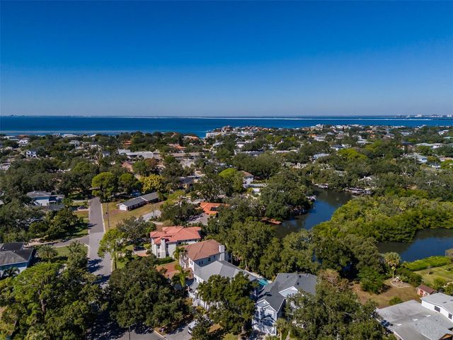 4605 W VASCONIA STREET, Tampa, FL 33629