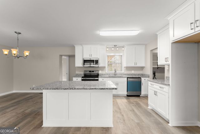 1292 Fernside Drive, Toccoa, GA 30577