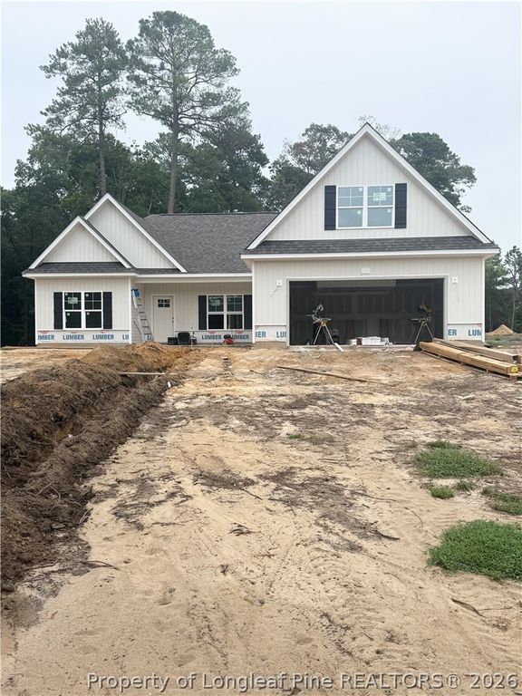 1038 White Plains Drive, Fayetteville, NC 28312 — exterior
