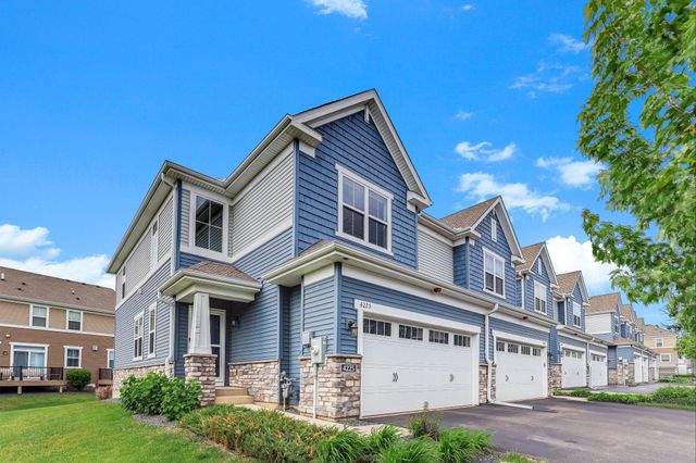 4225 Corn Silk Way, Woodbury, MN 55129