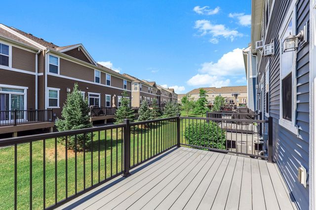 4225 Corn Silk Way, Woodbury, MN 55129