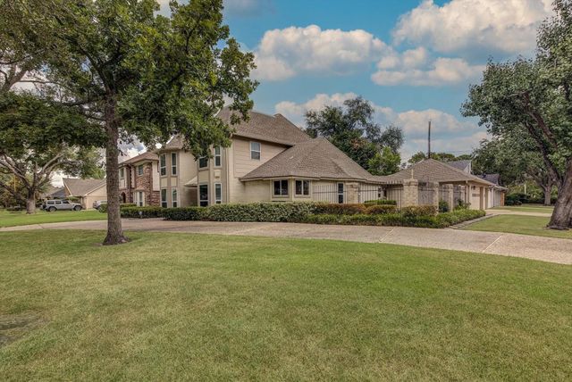 3002 Shadowdale Drive, Houston, TX 77043