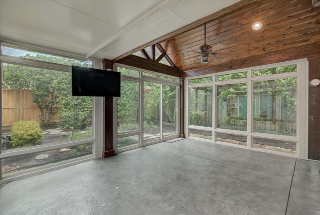 3002 Shadowdale Drive, Houston, TX 77043