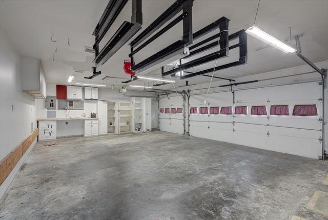 3002 Shadowdale Drive, Houston, TX 77043