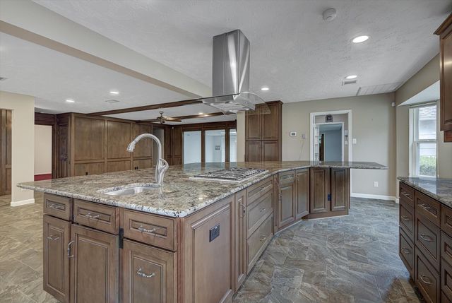 3002 Shadowdale Drive, Houston, TX 77043