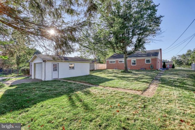 704 GREEN ACRES ST, Mechanicsburg, PA 17055