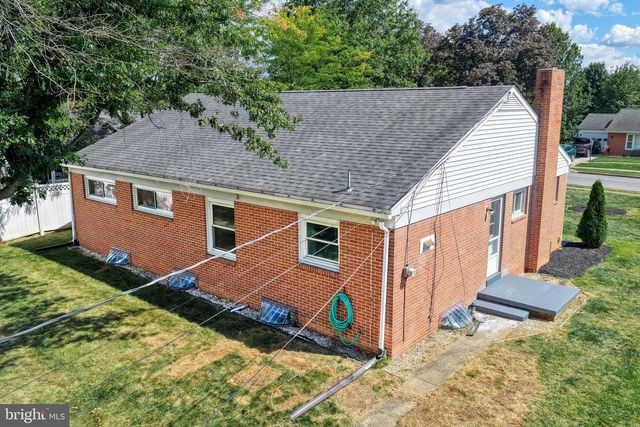 704 GREEN ACRES ST, Mechanicsburg, PA 17055