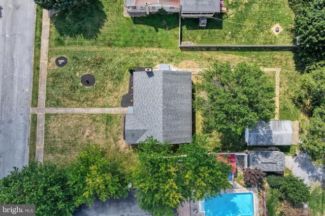704 GREEN ACRES ST, Mechanicsburg, PA 17055