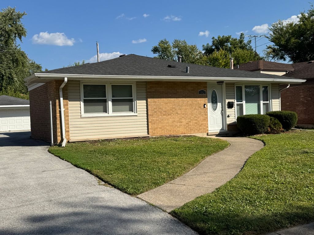 15427 Minerva Avenue, Dolton, IL 60419