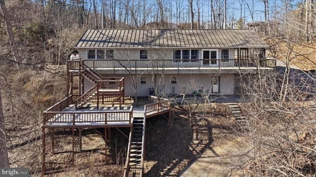 3 RUNNING WATERS WAY, Great Cacapon, WV 25422